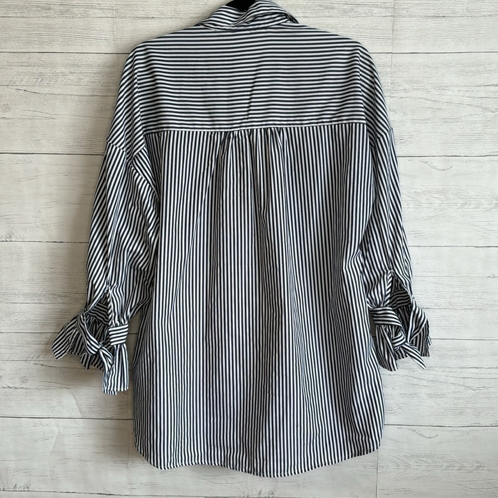 Krontrol Stripped Half Sleeve Embellished Blouse | SIZE M - Picture 2 of 8